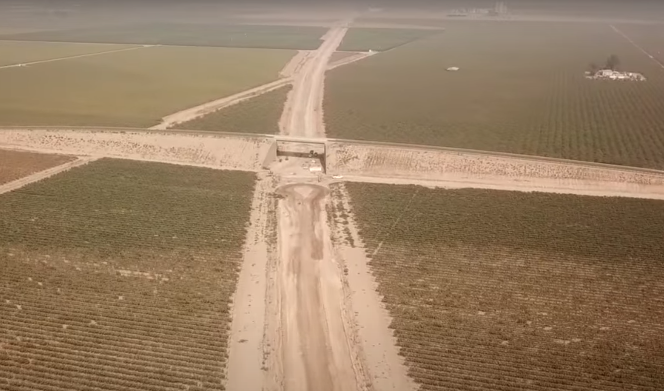A look at HSR right-of-way construction in the Central Valley. Photo from https://www.youtube.com/watch?v=CDt4bX7fCG8&t=400s&ab_channel=TheFourFoot